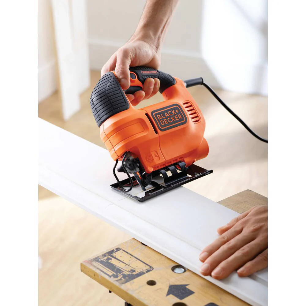 Sierra caladora 550w. 3000cpm marca Black + Decker - Image 2