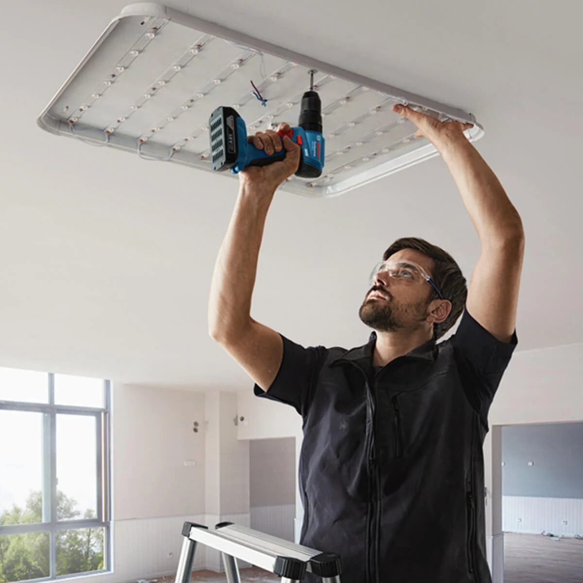 Combo Bosch Taladro GSB 185 LI con Pulidora GWS 180 LI 18V y dos baterías - Image 11