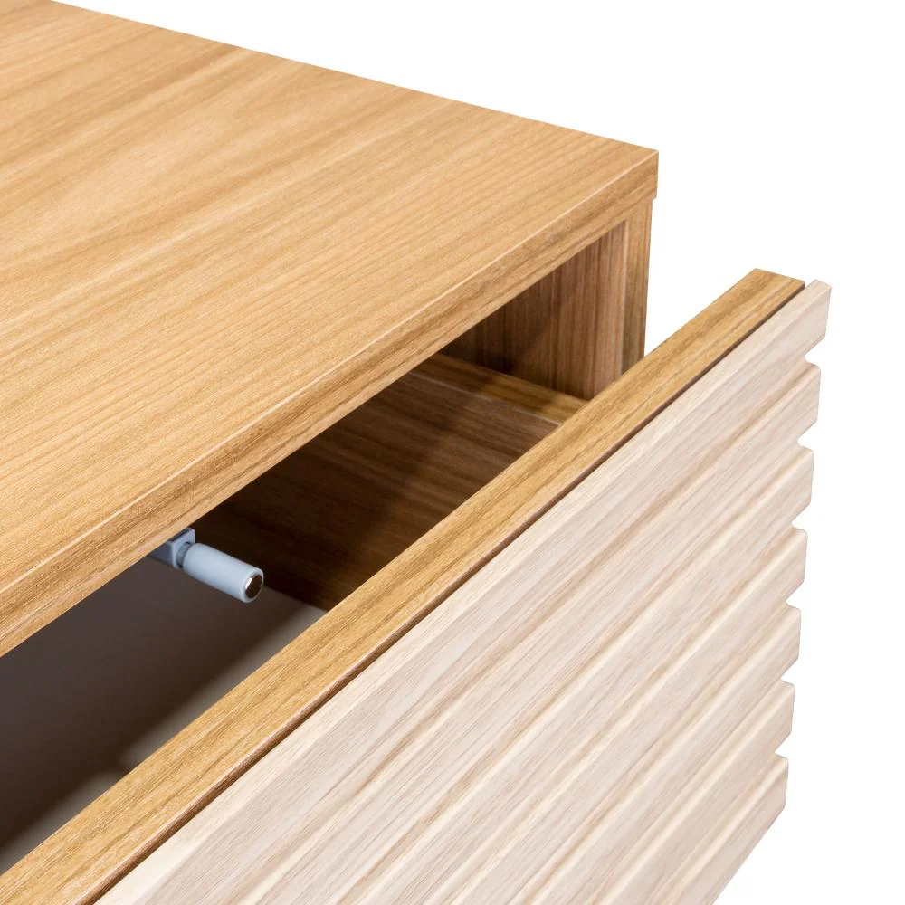 Mesa de Noche Wandda, Fresno Europeo y Roble Natural, con un cajón para guardar objetos - Image 11