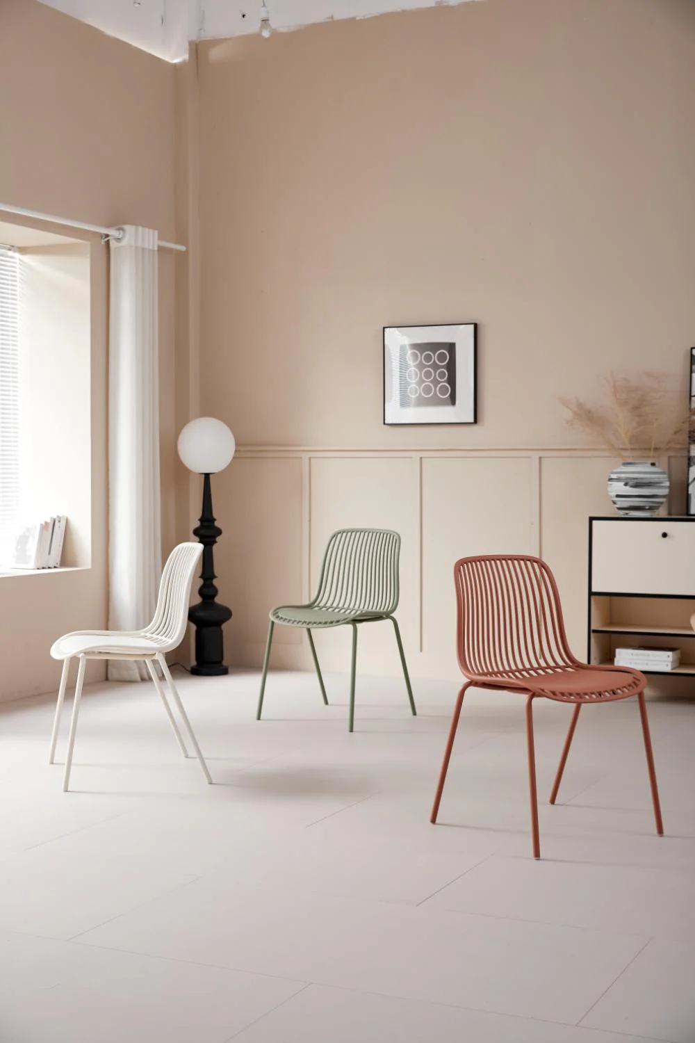 Silla Barcelona, Color Rojo, Con espaldar en lineas diseño moderno - Image 8