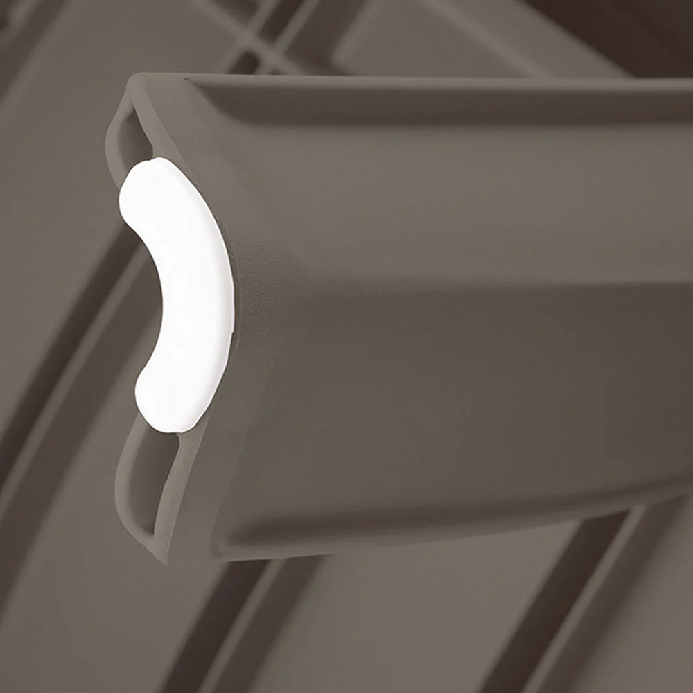 Silla barú con brazos mocca marca Rimax - Image 9