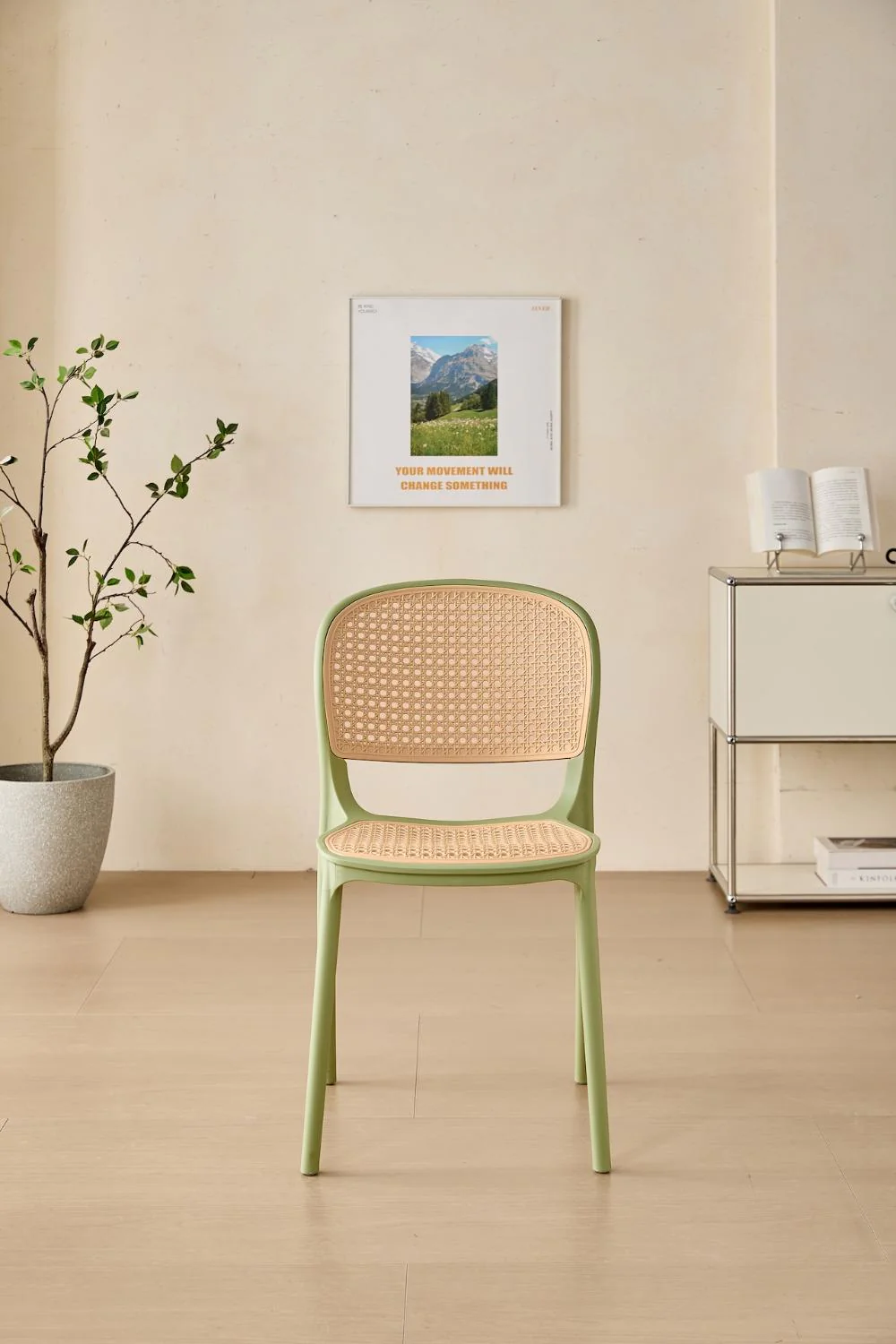 Silla Nest, Color Verde Olivo y Beige, Con espaldar y asiento en rejilla - Image 2