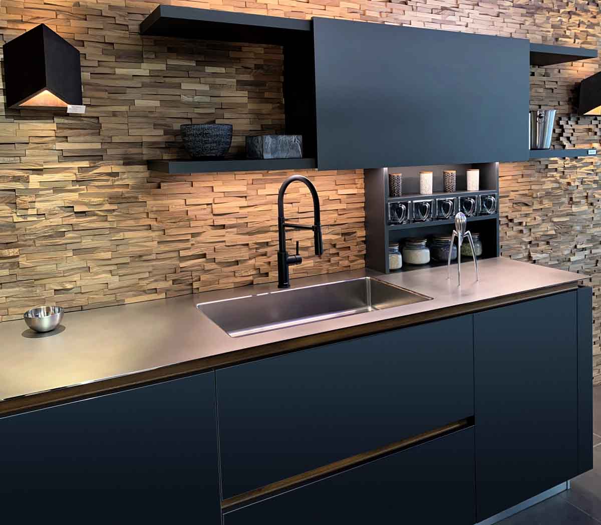 Tablero MDF laminado mate negro estandar Rauvisio Brilliant - Image 4