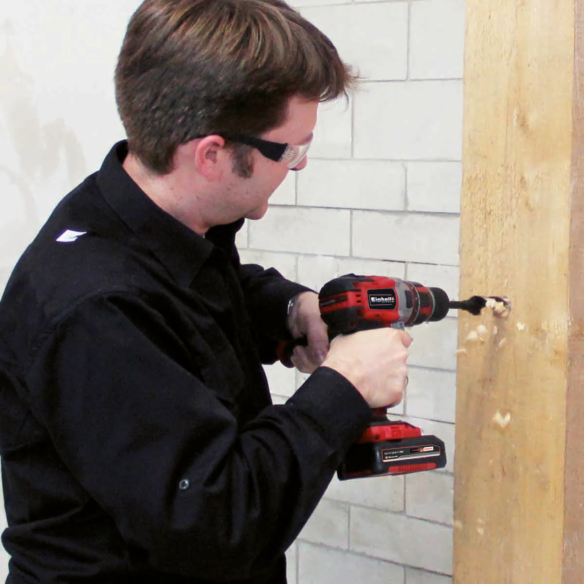 Taladro percutor de 1/2 + Atornillador de Impacto 18 V Brushless marca Einhell - Image 4